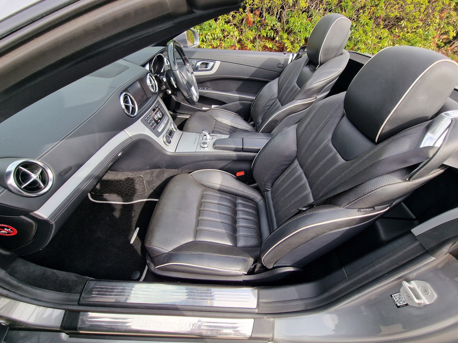 Used Mercedes-Benz SL 2013 for sale - 77938545: Photo 3