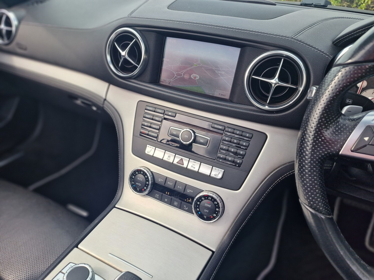 Used Mercedes-Benz SL 2013 for sale - 77938545: Photo 32