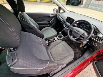 Used Ford Fiesta 2017 for sale - 78829899: Photo