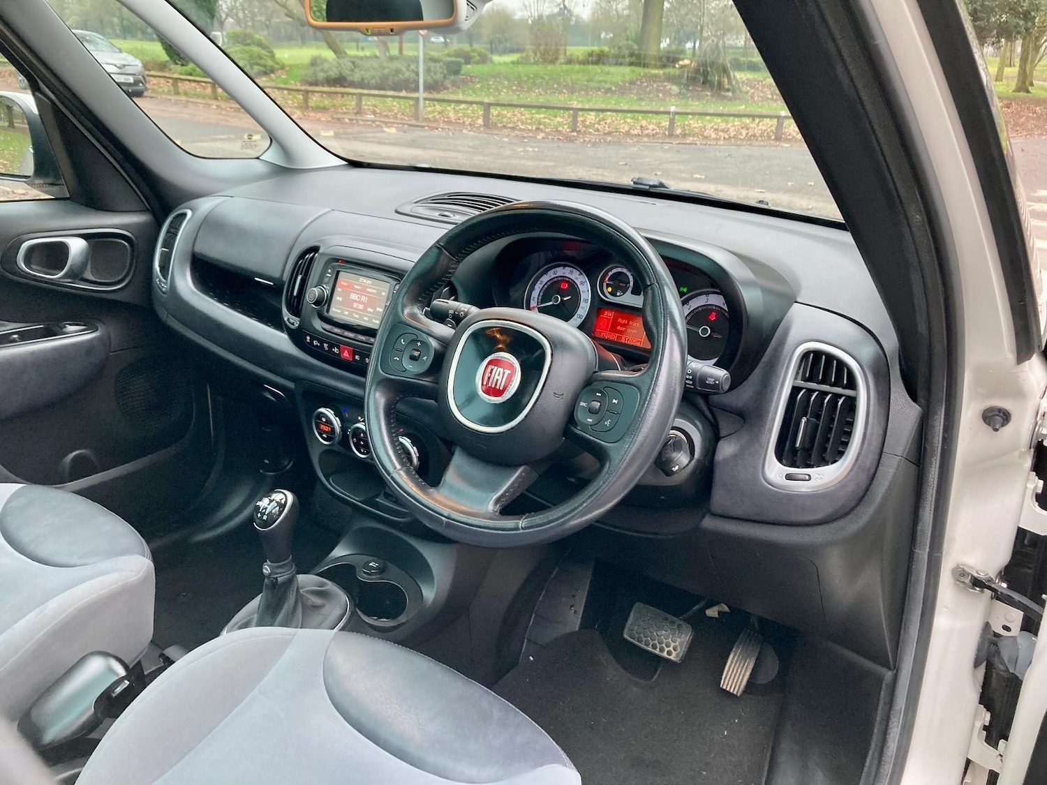 Used Fiat 500L 2013 for sale - 77934456: Photo 10