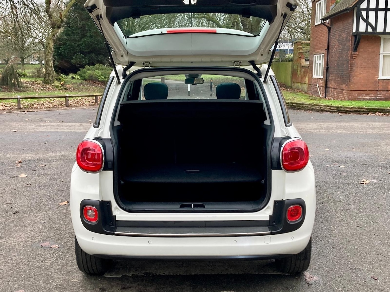 Used Fiat 500L 2013 for sale - 77934456: Photo 7