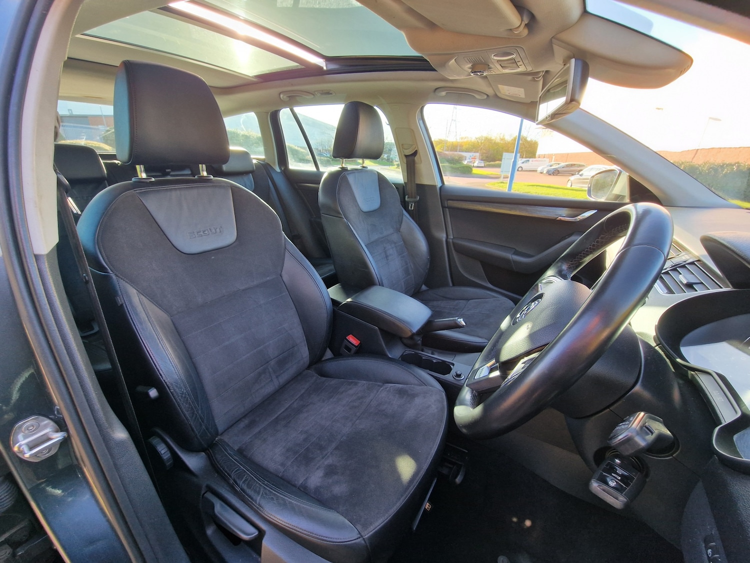 Used Skoda Octavia 2015 for sale - 77938539: Photo 45