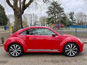 Used Volkswagen Beetle 2016 for sale - 77937774: Photo