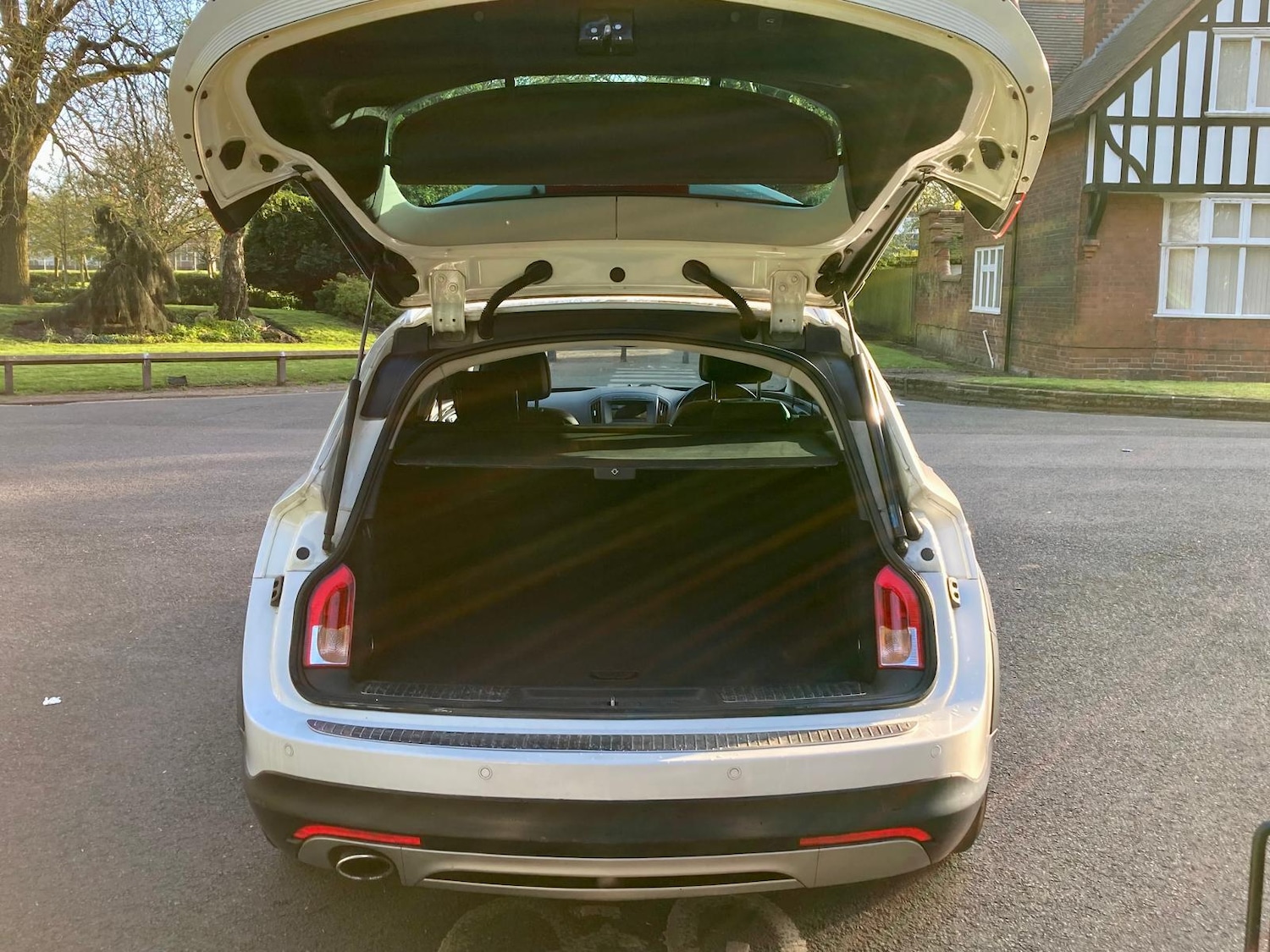 Used Vauxhall Insignia 2014 for sale - 77934452: Photo 12