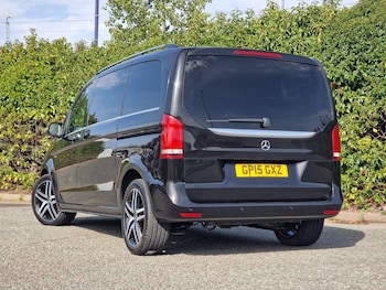 Used Mercedes-Benz V-Class 2015 for sale - 77938521: Photo