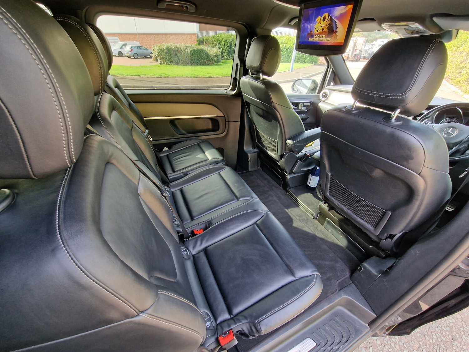 Used Mercedes-Benz V-Class 2015 for sale - 77938521: Photo 47