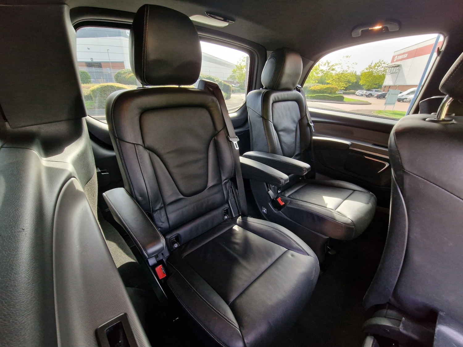 Used Mercedes-Benz V-Class 2015 for sale - 77938521: Photo 55