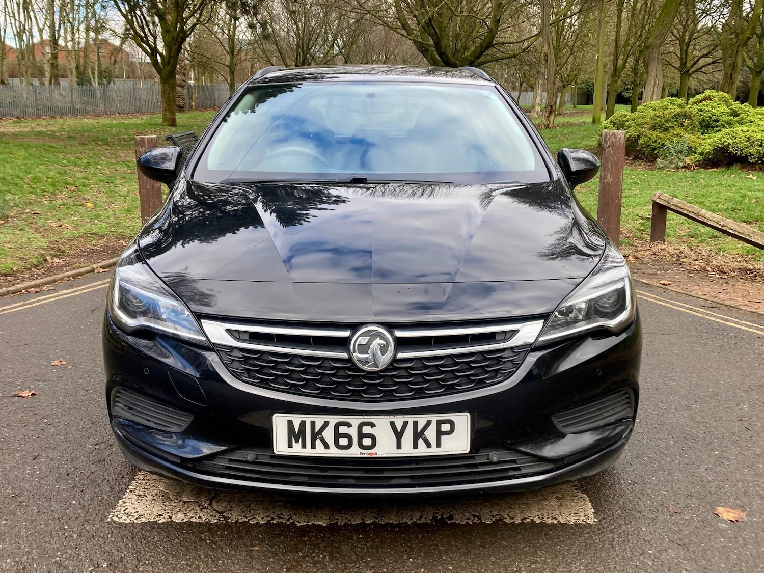 Used Vauxhall Astra 2016 for sale - 77934439: Photo 2