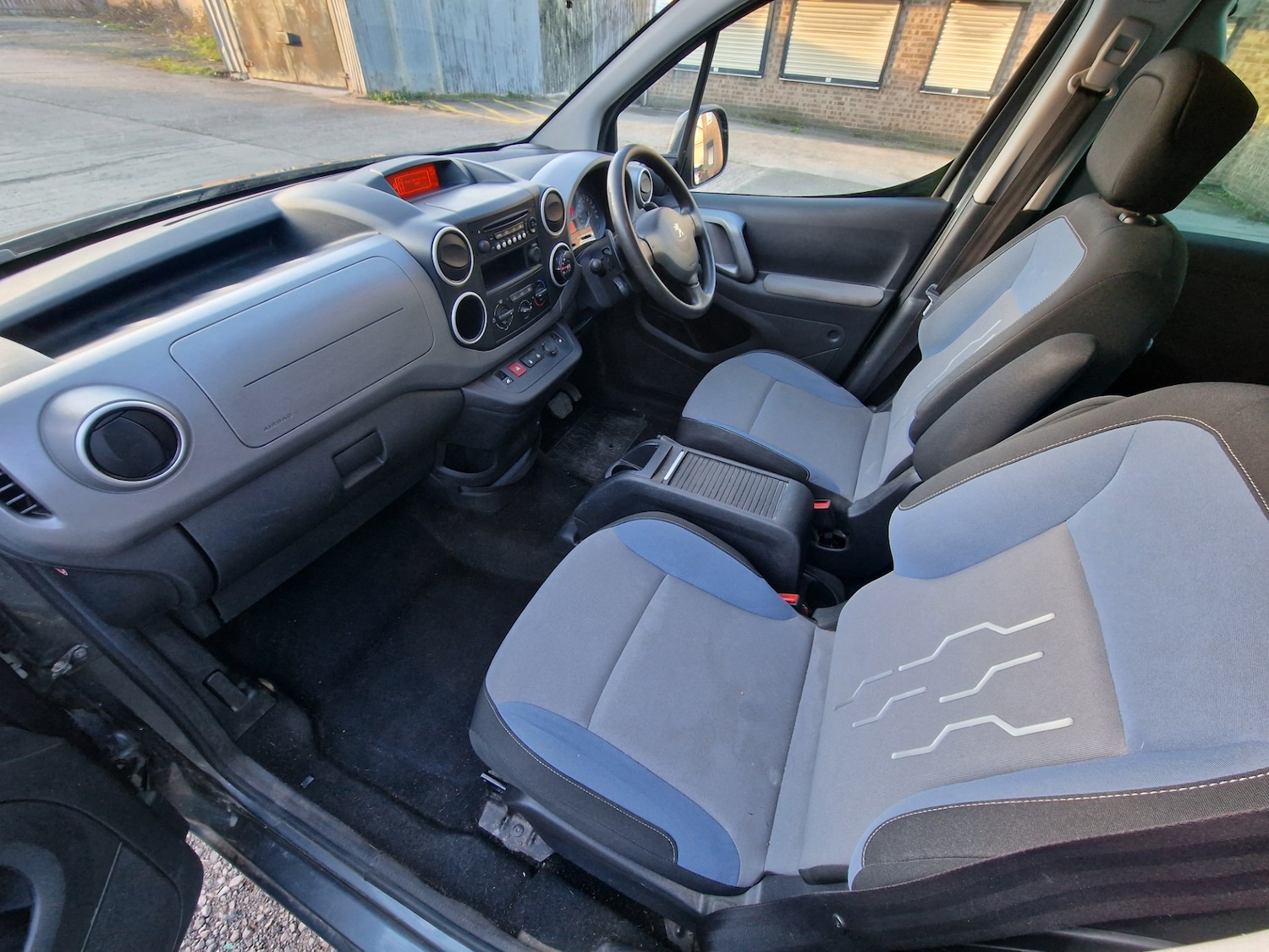 Used Peugeot Partner Tepee 2016 for sale - 77973114: Photo 12