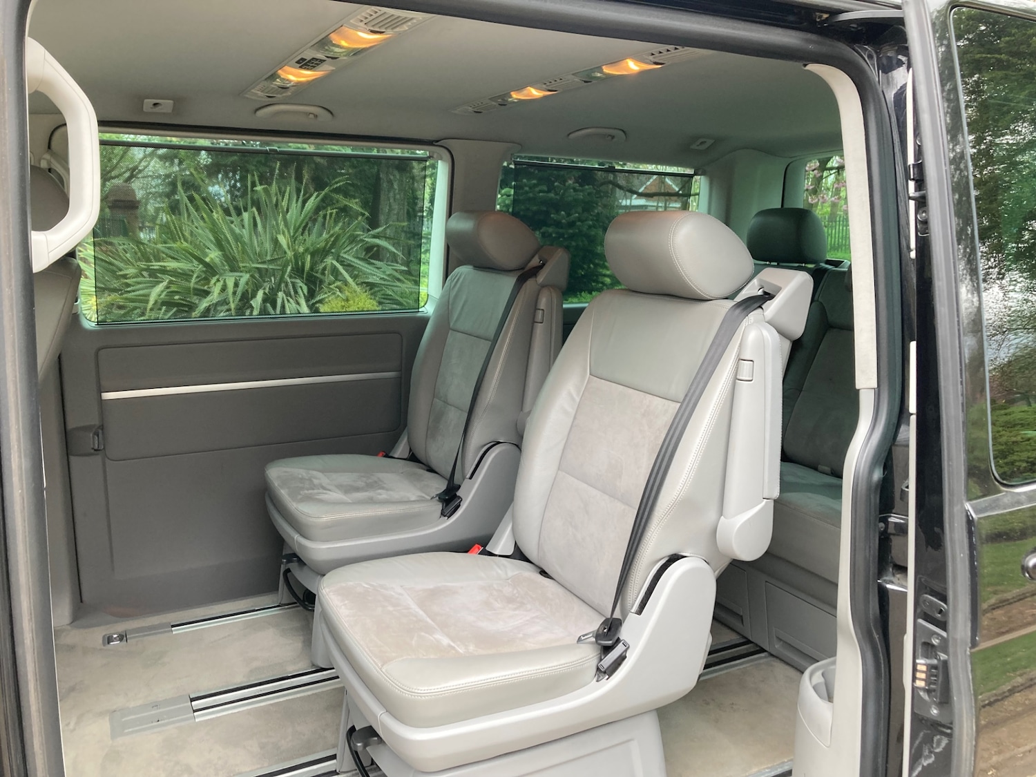 Used Volkswagen Caravelle 2013 for sale - 77934448: Photo 9