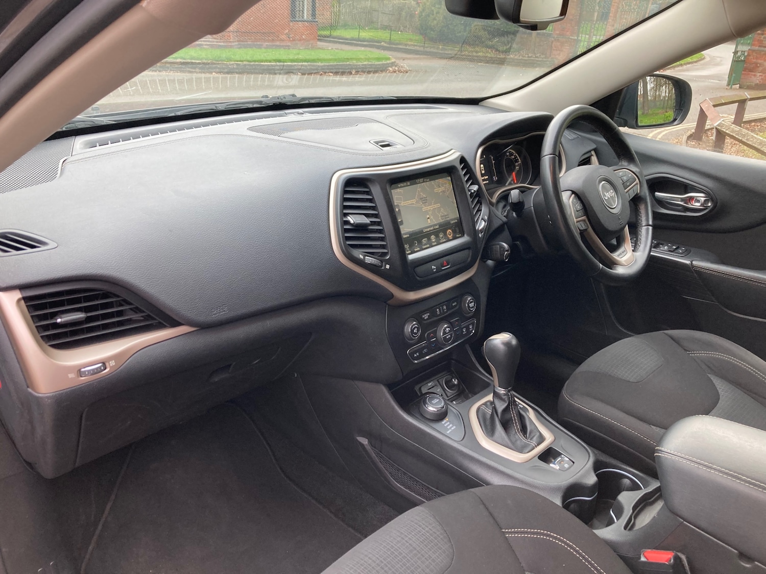 Used Jeep Cherokee 2016 for sale - 78034621: Photo 9