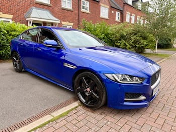 Used Jaguar XE 2017 for sale - 79815320: Photo