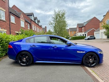 Used Jaguar XE 2017 for sale - 79815320: Photo