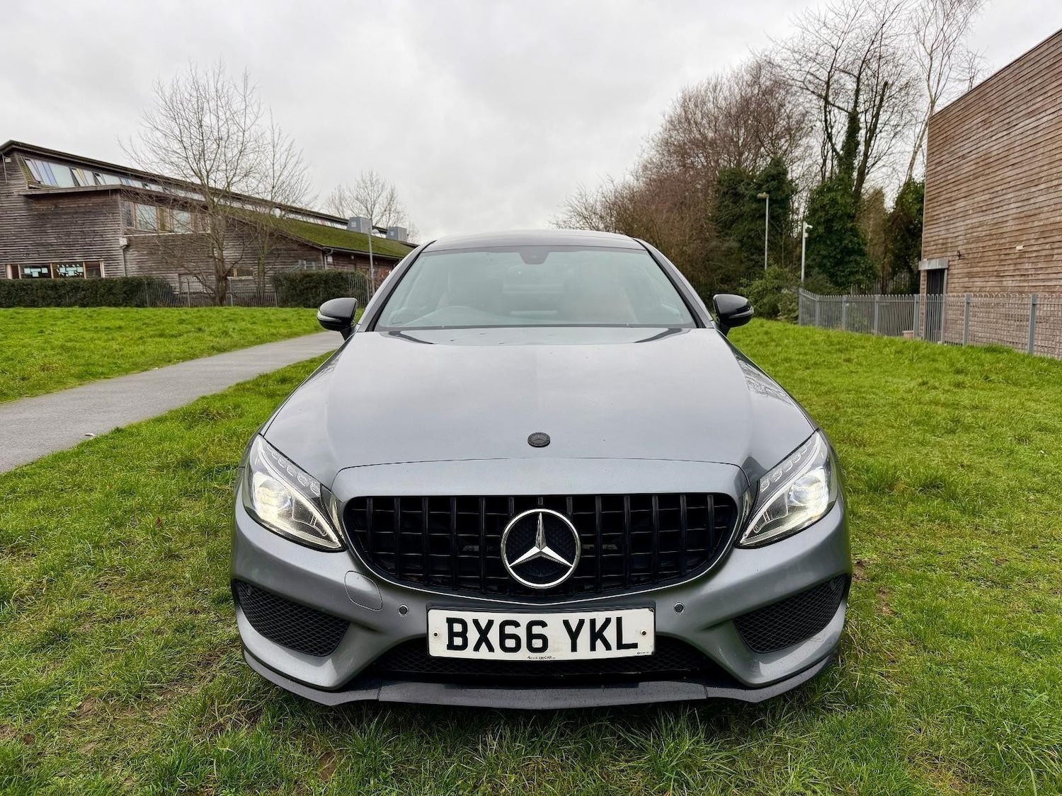Used Mercedes-Benz C Class 2016 for sale - 77934429: Photo 2