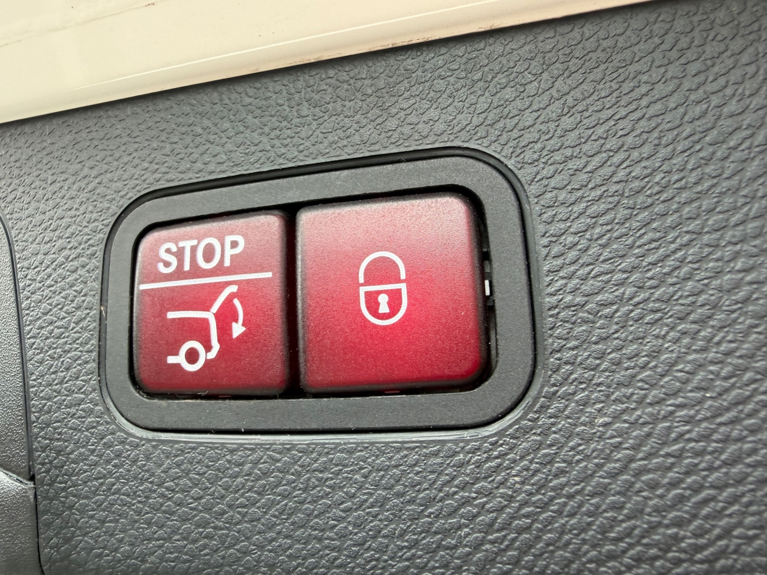 Used Mercedes-Benz GLC 2019 for sale - 77989183: Photo 16