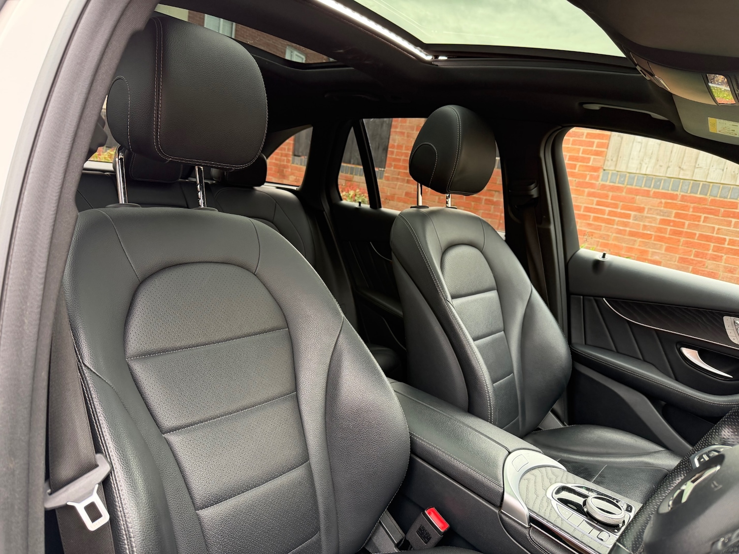 Used Mercedes-Benz GLC 2019 for sale - 77989183: Photo 18