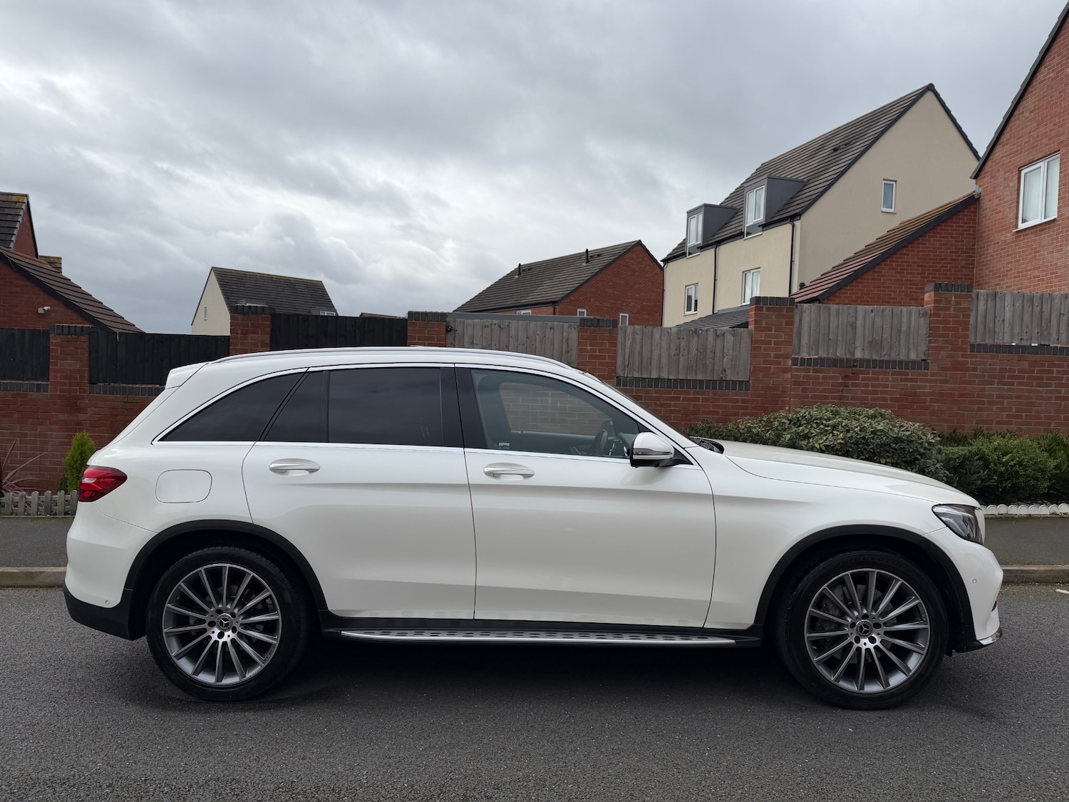 Used Mercedes-Benz GLC 2019 for sale - 77989183: Photo 5