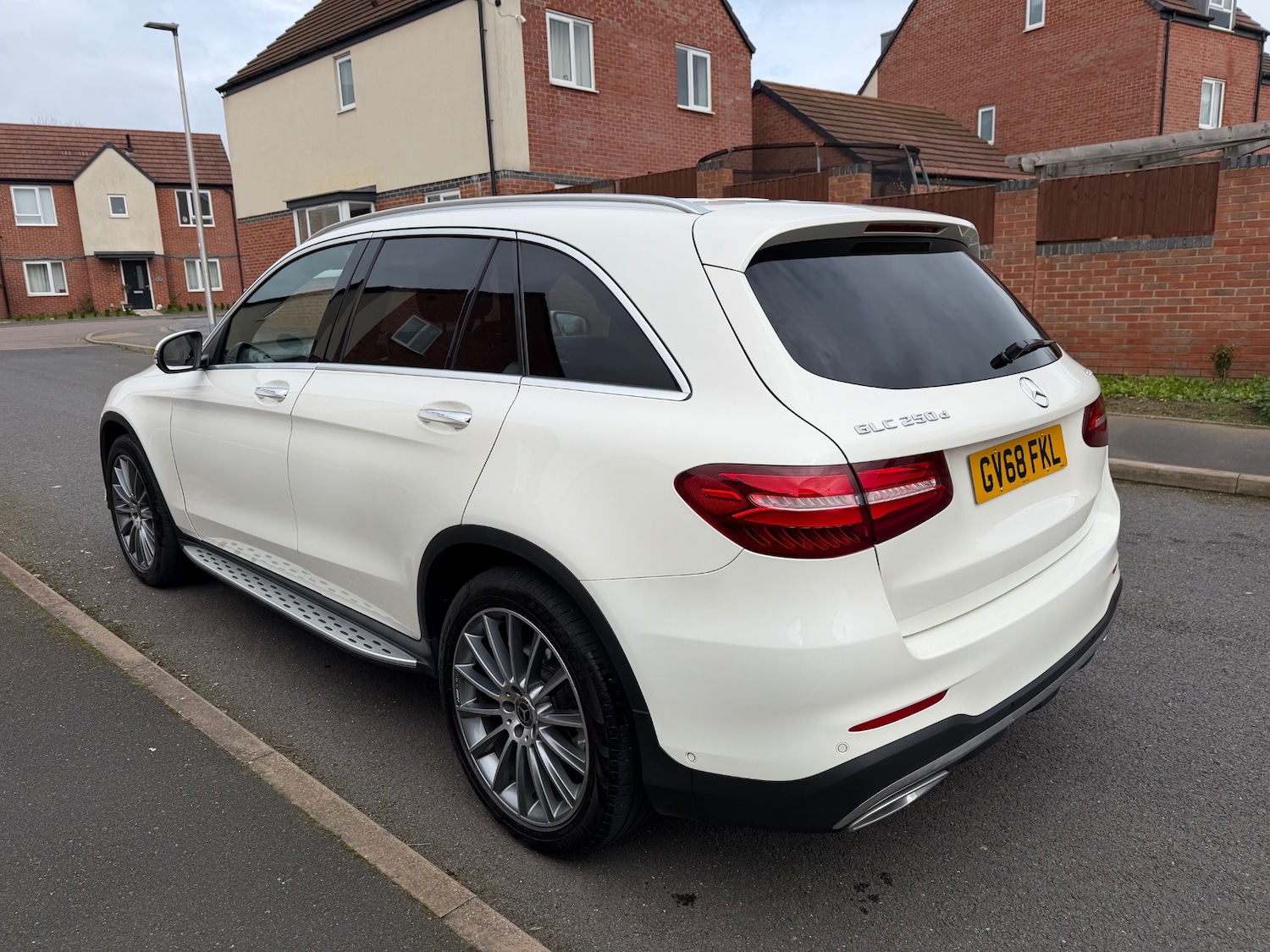 Used Mercedes-Benz GLC 2019 for sale - 77989183: Photo 8