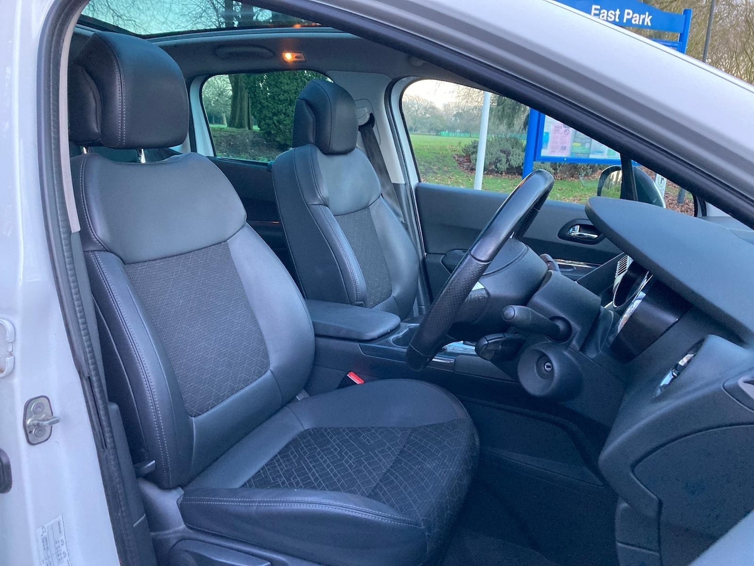 Used Peugeot 3008 2016 for sale - 77934432: Photo 11