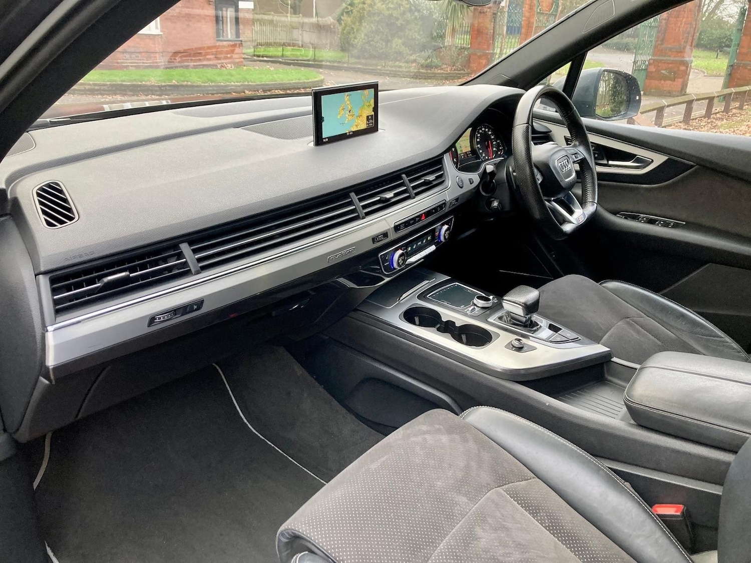 Used Audi Q7 2015 for sale - 77934455: Photo 8