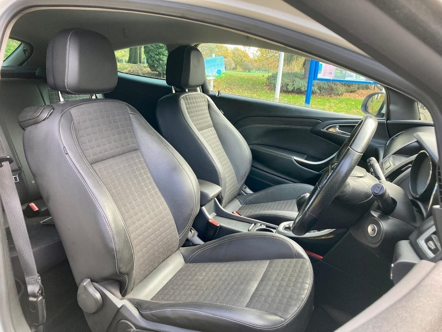 Used Vauxhall Astra GTC 2012 for sale - 77934428: Photo 11