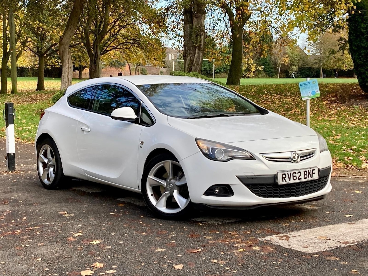 Used Vauxhall Astra GTC 2012 for sale - 77934428: Photo 3