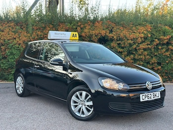 Volkswagen - Golf