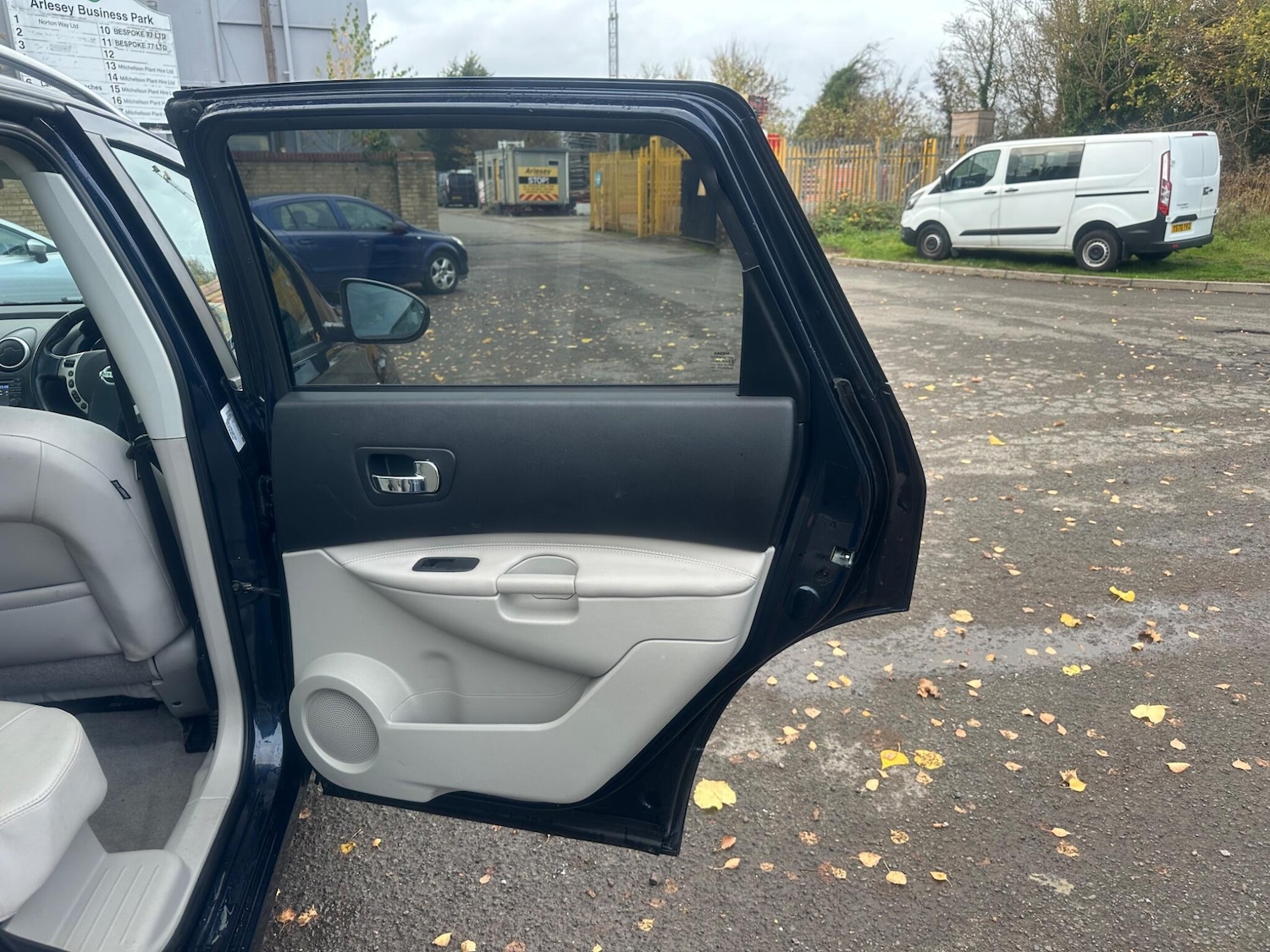 Used Nissan Qashqai+2 2012 for sale - 76549680: Photo 34