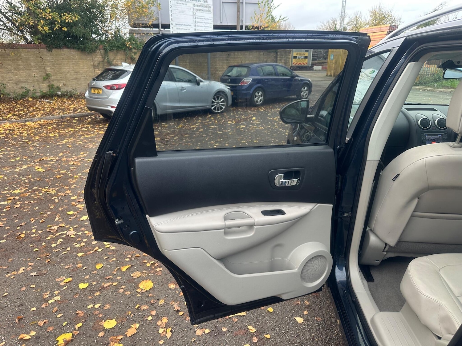 Used Nissan Qashqai+2 2012 for sale - 76549680: Photo 35