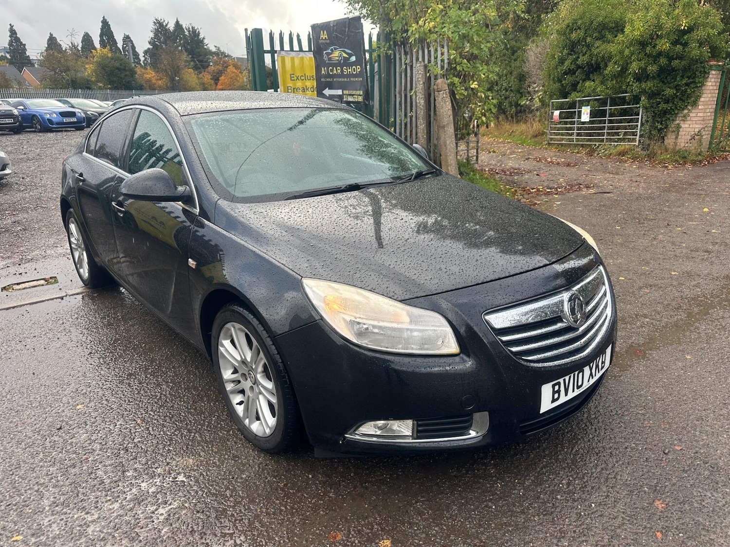 Used Vauxhall Insignia 2010 for sale - 76326998: Photo 2