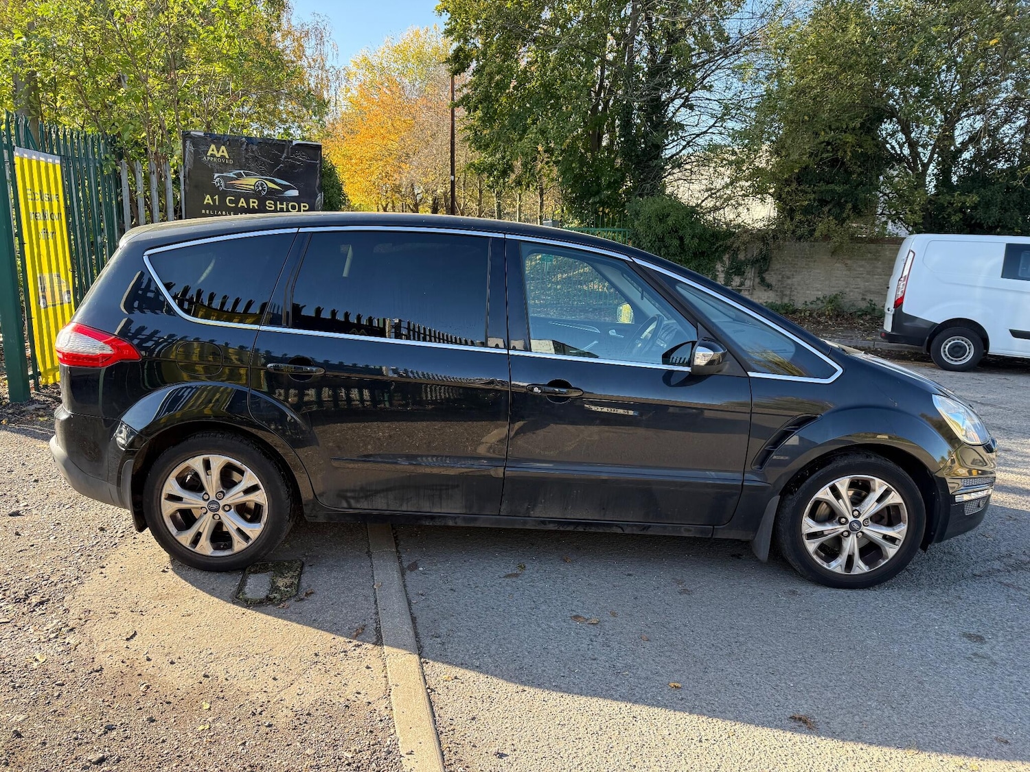 Used Ford S-Max 2010 for sale - 76361026: Photo 8