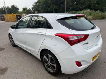 Used Hyundai i30 2015 for sale - 74908800: Photo