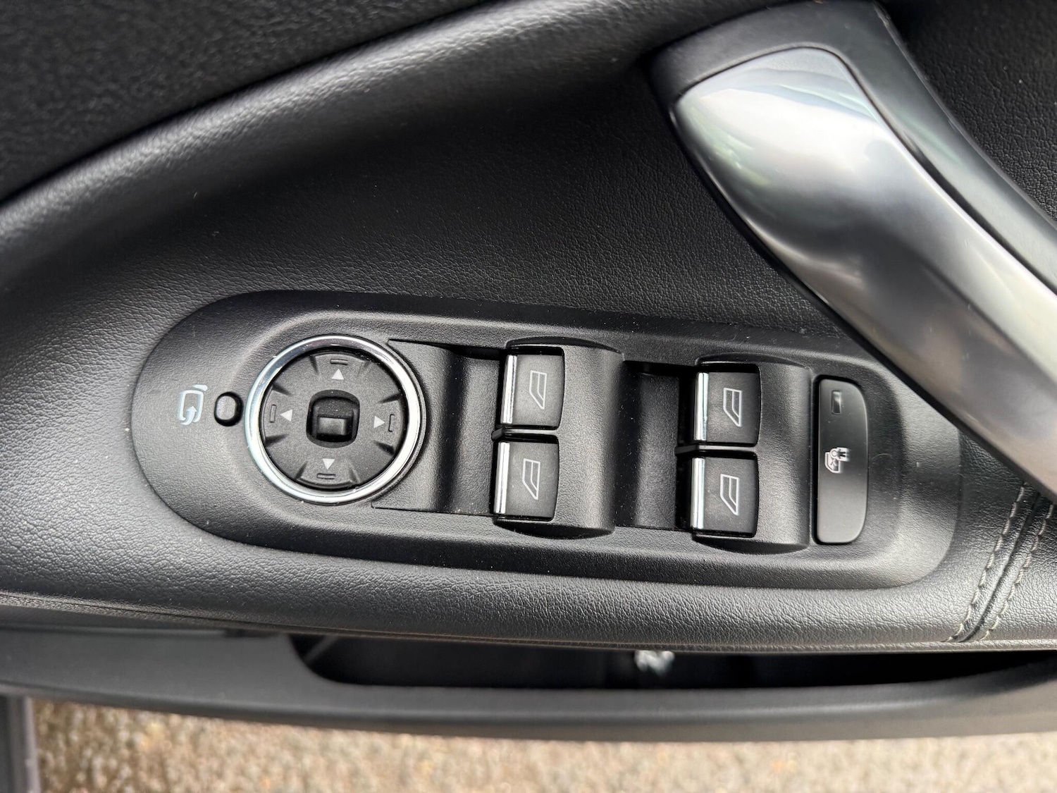 Used Ford Mondeo 2014 for sale - 76314967: Photo 12