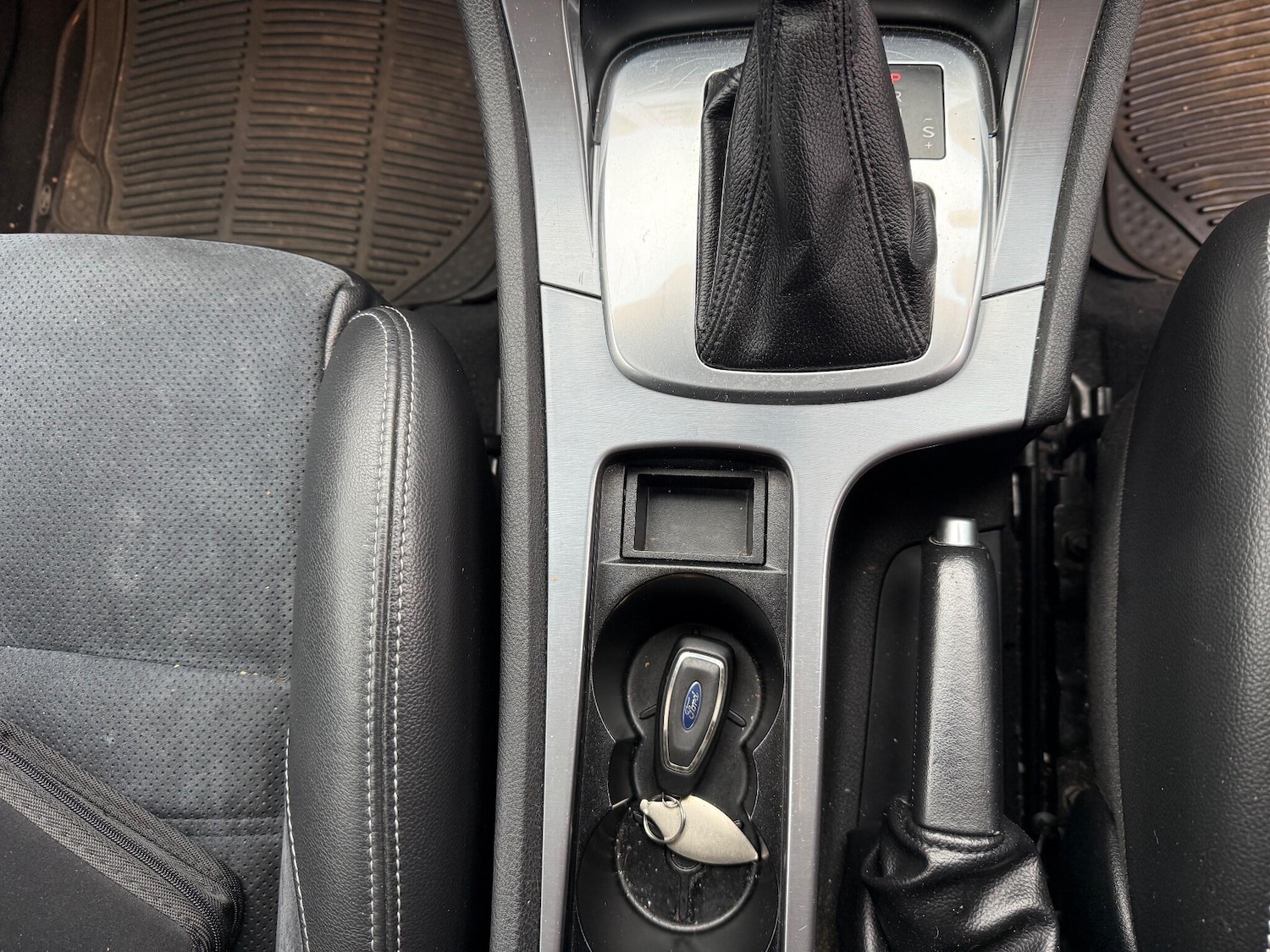 Used Ford Mondeo 2014 for sale - 76314967: Photo 24