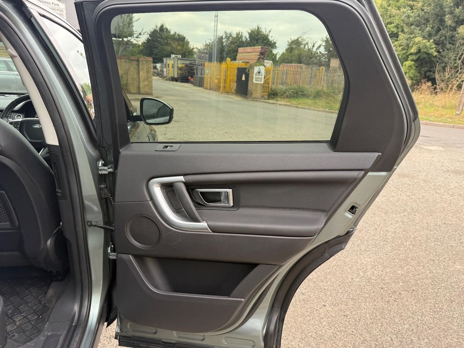 Vehicle 29