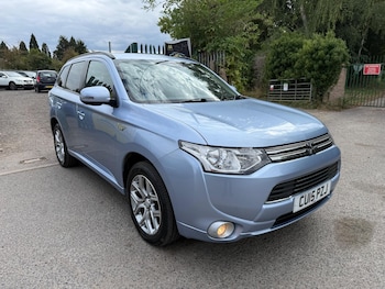 Mitsubishi - Outlander