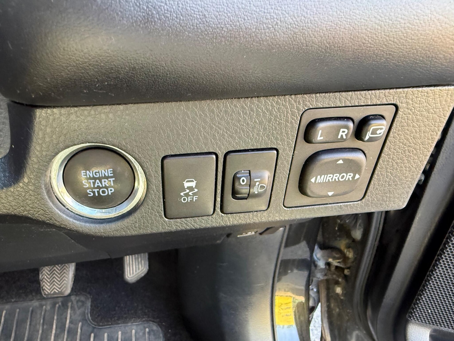 Used Toyota RAV4 2014 for sale - 76042684: Photo 11