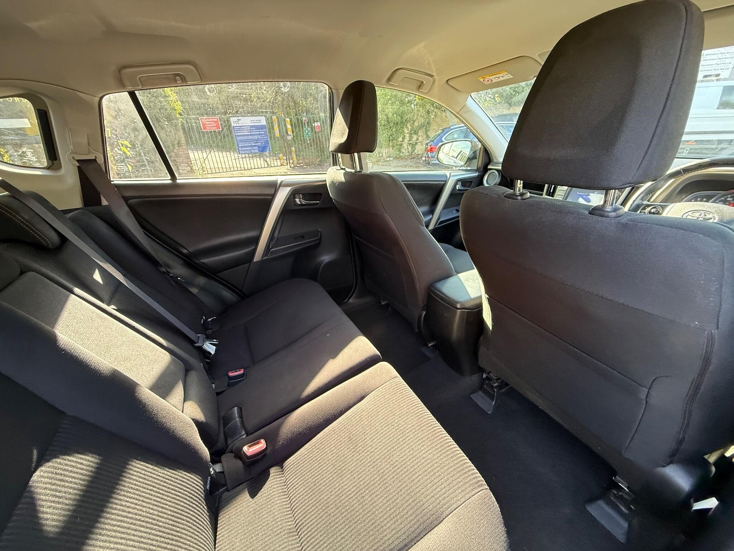 Used Toyota RAV4 2014 for sale - 76042684: Photo 28