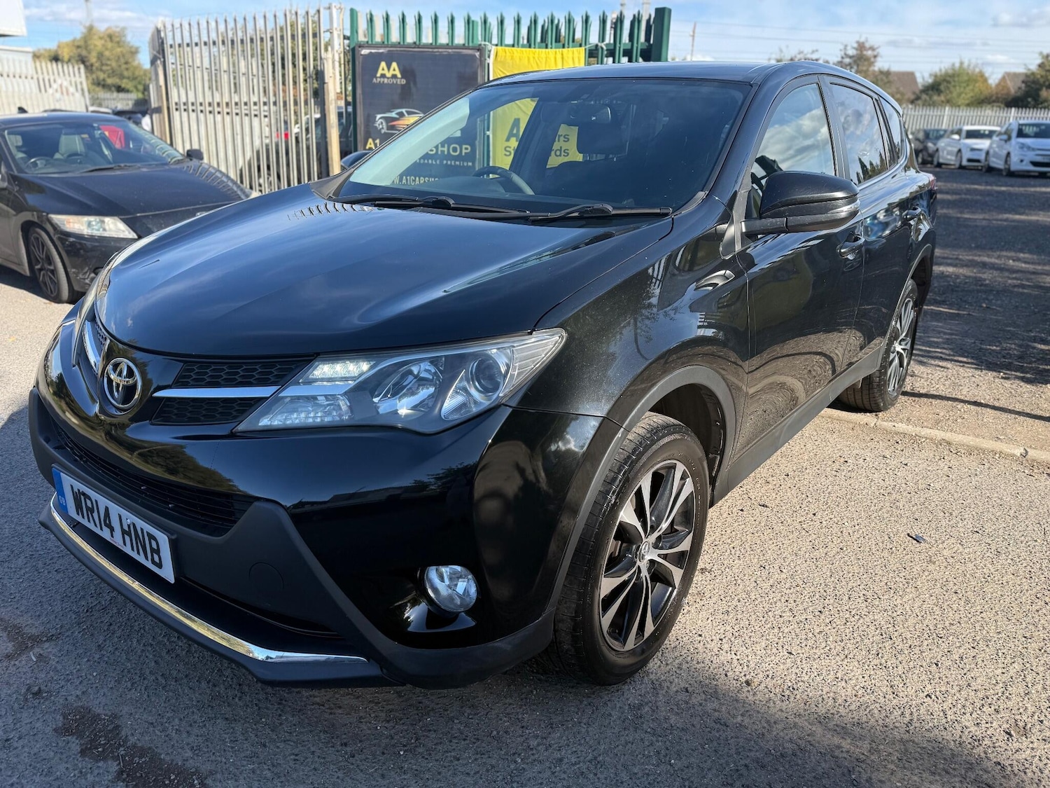 Used Toyota RAV4 2014 for sale - 76042684: Photo 3