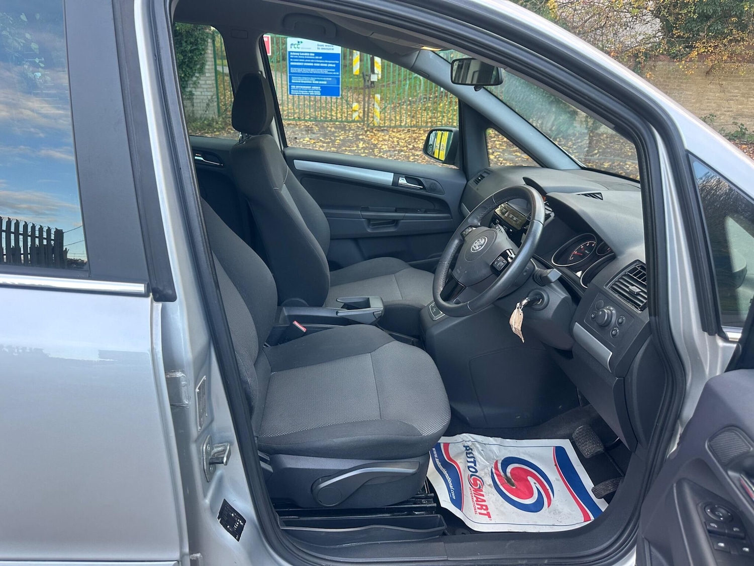 Used Vauxhall Zafira 2011 for sale - 76522300: Photo 12