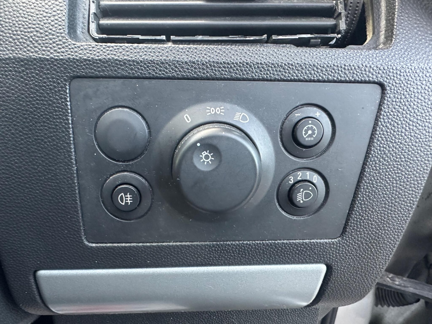 Used Vauxhall Zafira 2011 for sale - 76522300: Photo 21