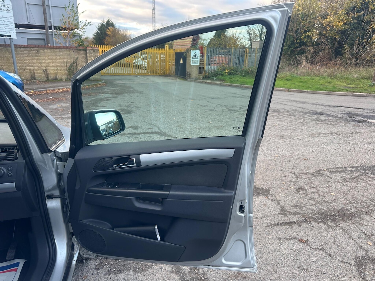 Used Vauxhall Zafira 2011 for sale - 76522300: Photo 28