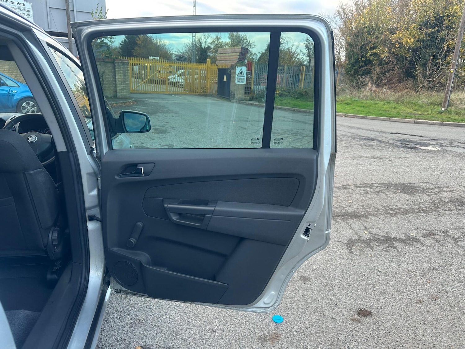 Used Vauxhall Zafira 2011 for sale - 76522300: Photo 29