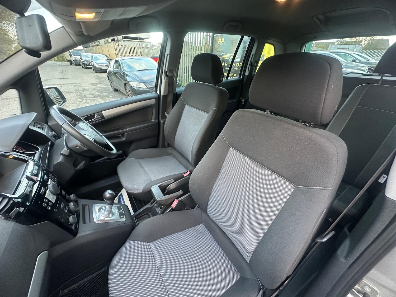 Used Vauxhall Zafira 2011 for sale - 76522300: Photo 40