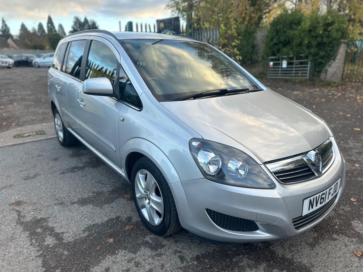 Used Vauxhall Zafira 2011 for sale - 76522300: Photo 5
