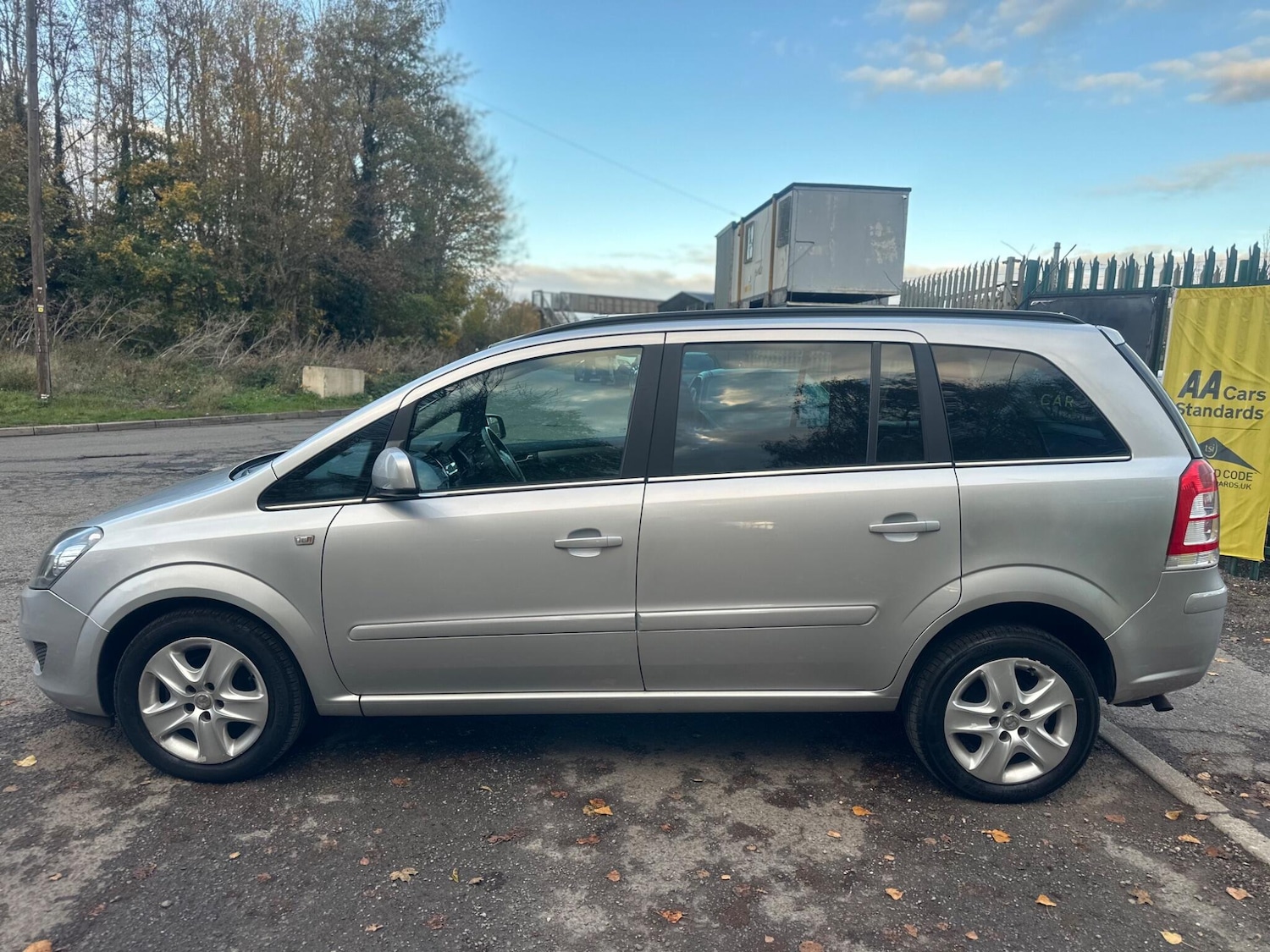 Used Vauxhall Zafira 2011 for sale - 76522300: Photo 6