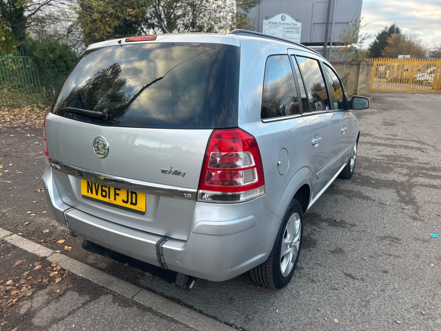 Used Vauxhall Zafira 2011 for sale - 76522300: Photo 9