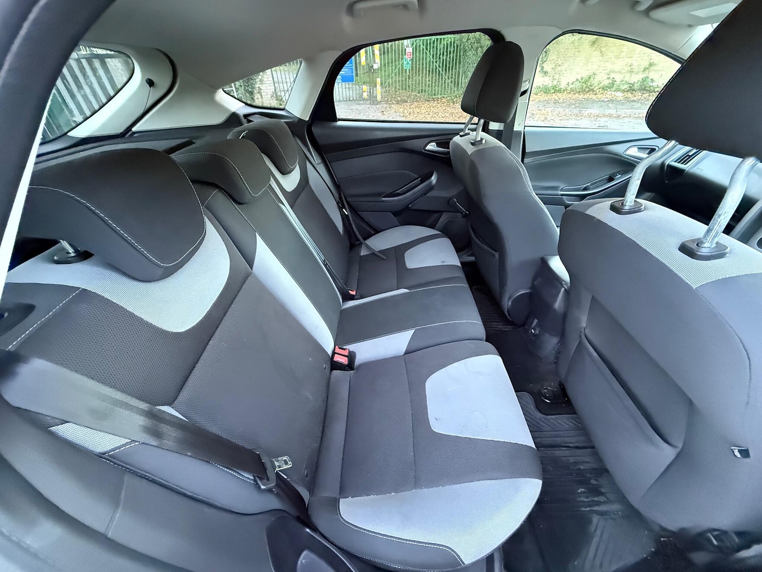 Used Ford Focus 2011 for sale - 76188759: Photo 25