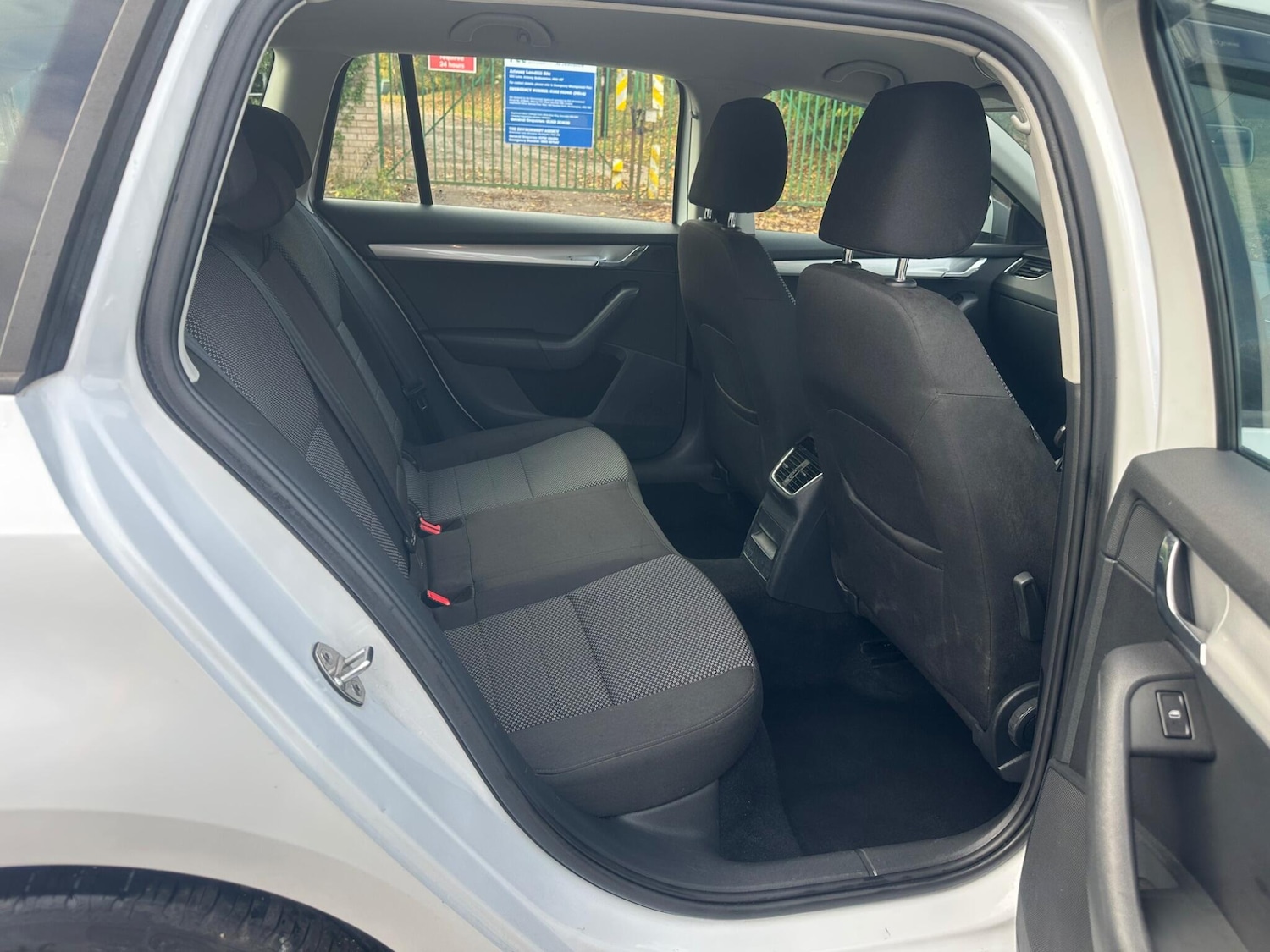 Used Skoda Octavia 2015 for sale - 76377931: Photo 14