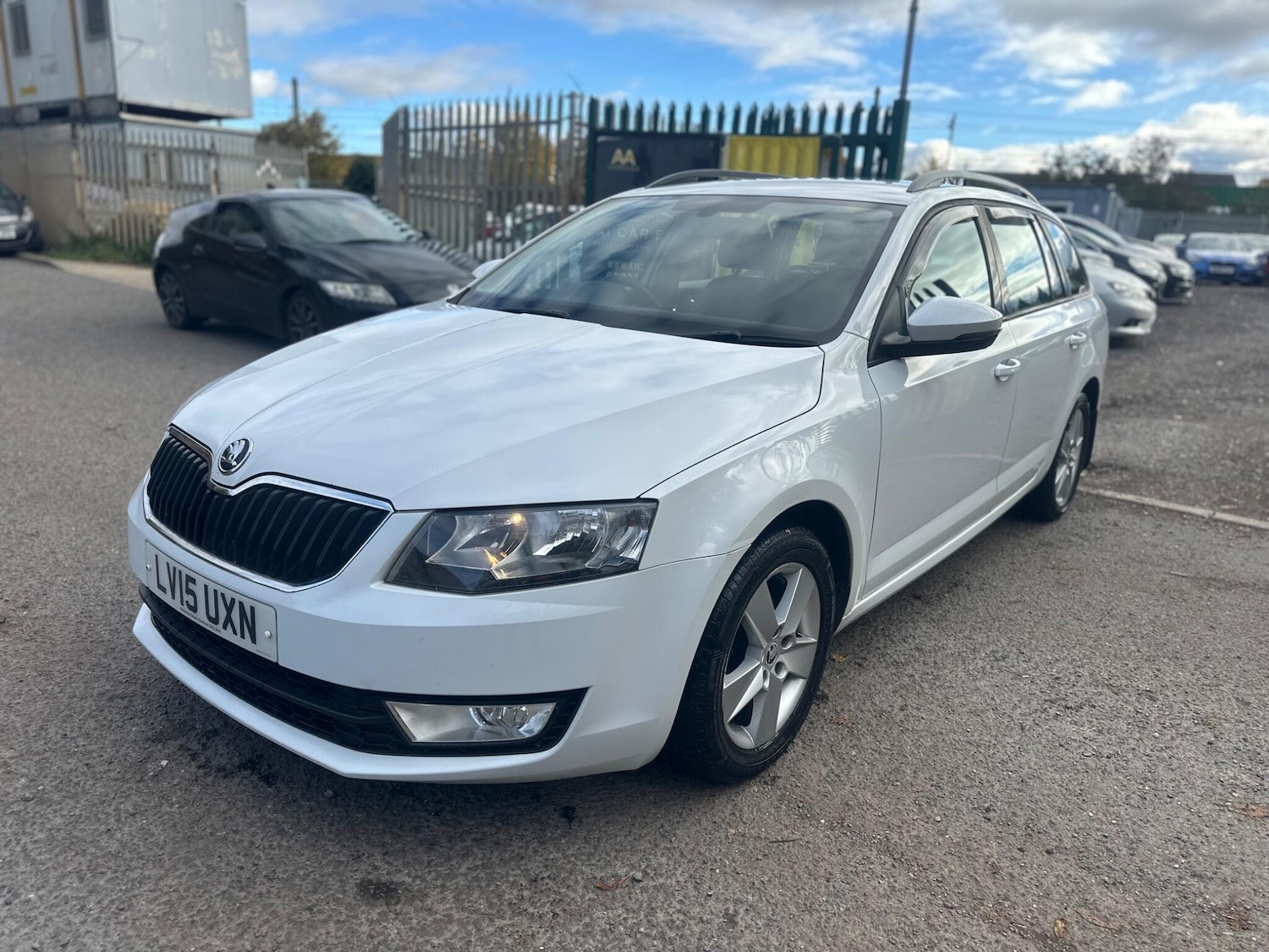 Used Skoda Octavia 2015 for sale - 76377931: Photo 3